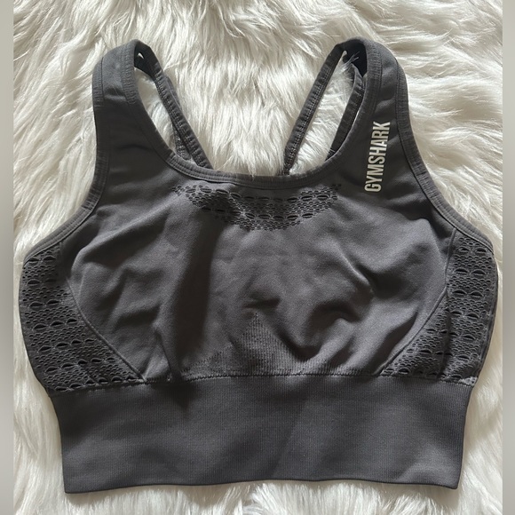 Grey gymshark crop top for workout - Picture 1 of 2